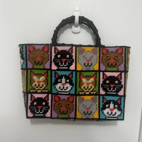 Vintage crochet/cross-stitch Colorful Cat Pattern Tote Bag - Picture 2 of 5